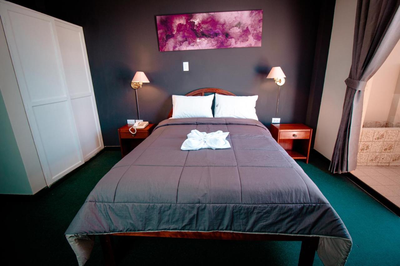 Saint Germain Hotel Trujillo Ngoại thất bức ảnh