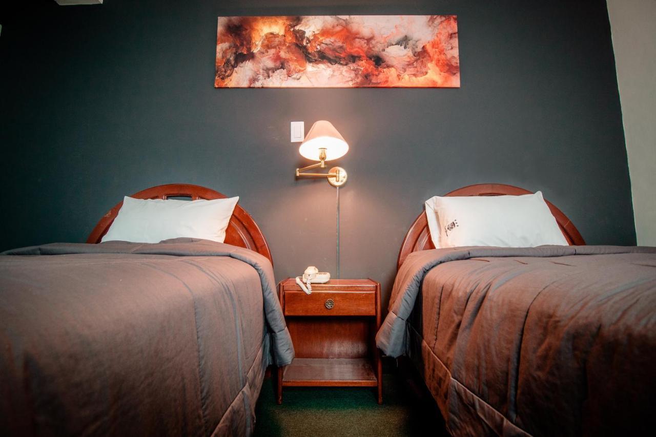 Saint Germain Hotel Trujillo Ngoại thất bức ảnh